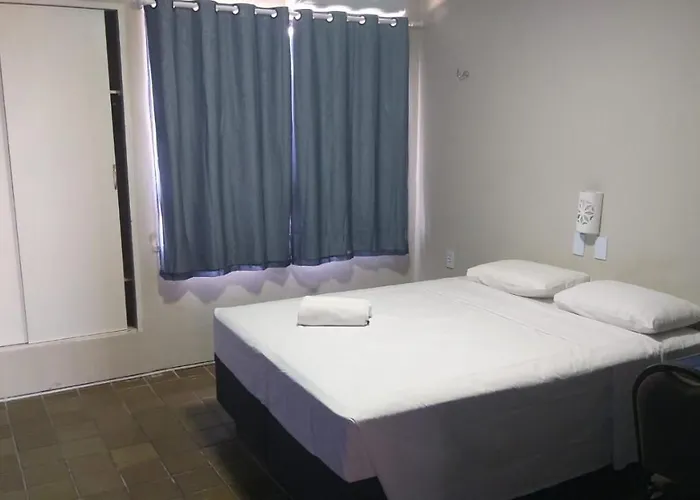 805 Lindo Flat mobiliado com vista lateral mar na Praia de Iracema